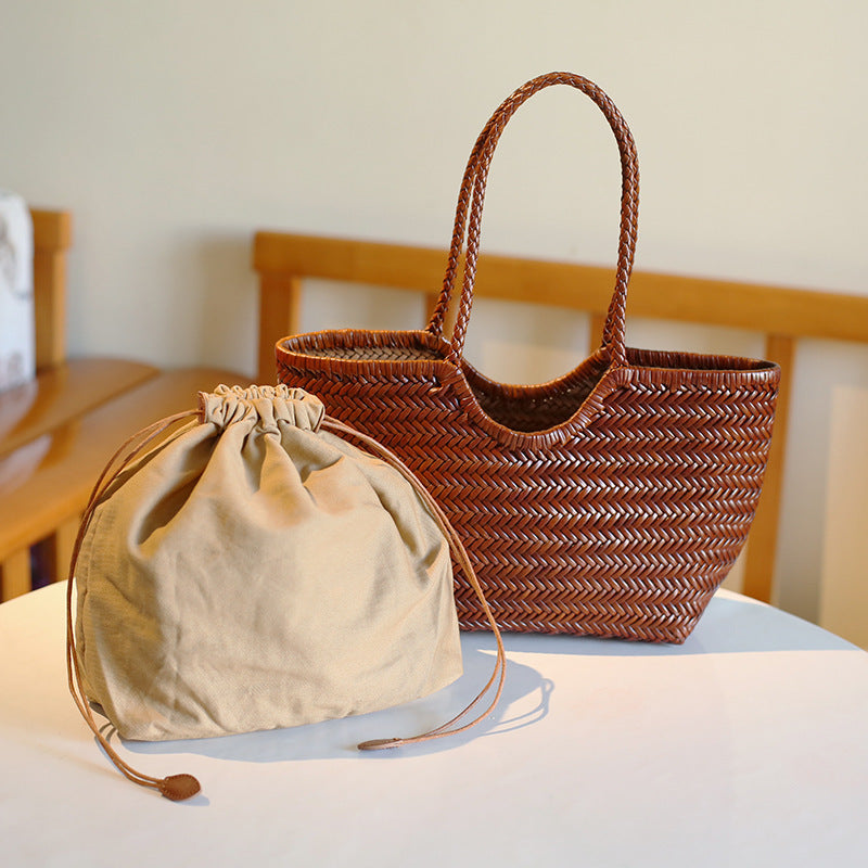 Women's Hand-woven First Layer Cowhide Seaside Vacation Large Handbags
