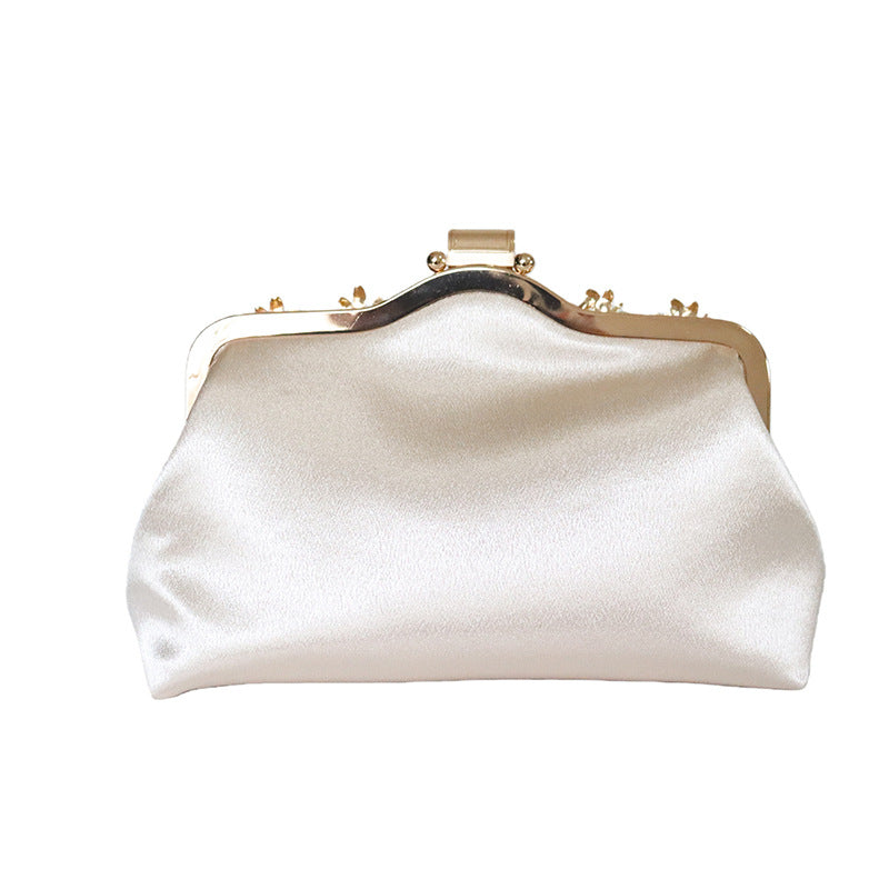 Women's Embroidered Pearl Embroidery Cheongsam Hand-held Banquet Dinner Bag