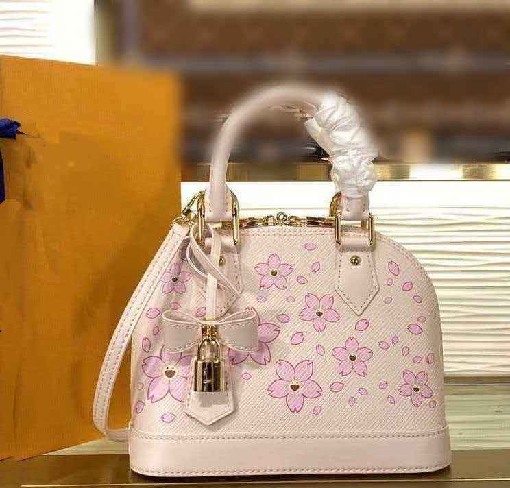 Classic Cool Women's Embossed Shell Fashion Women's Shoulder Bag