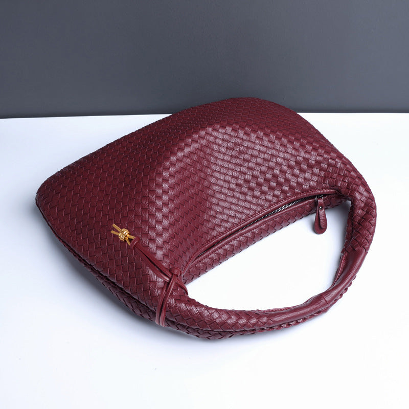 Women's Crescent Hand-woven Portable Dumpling Fashion Underarm Women's Shoulder Bag