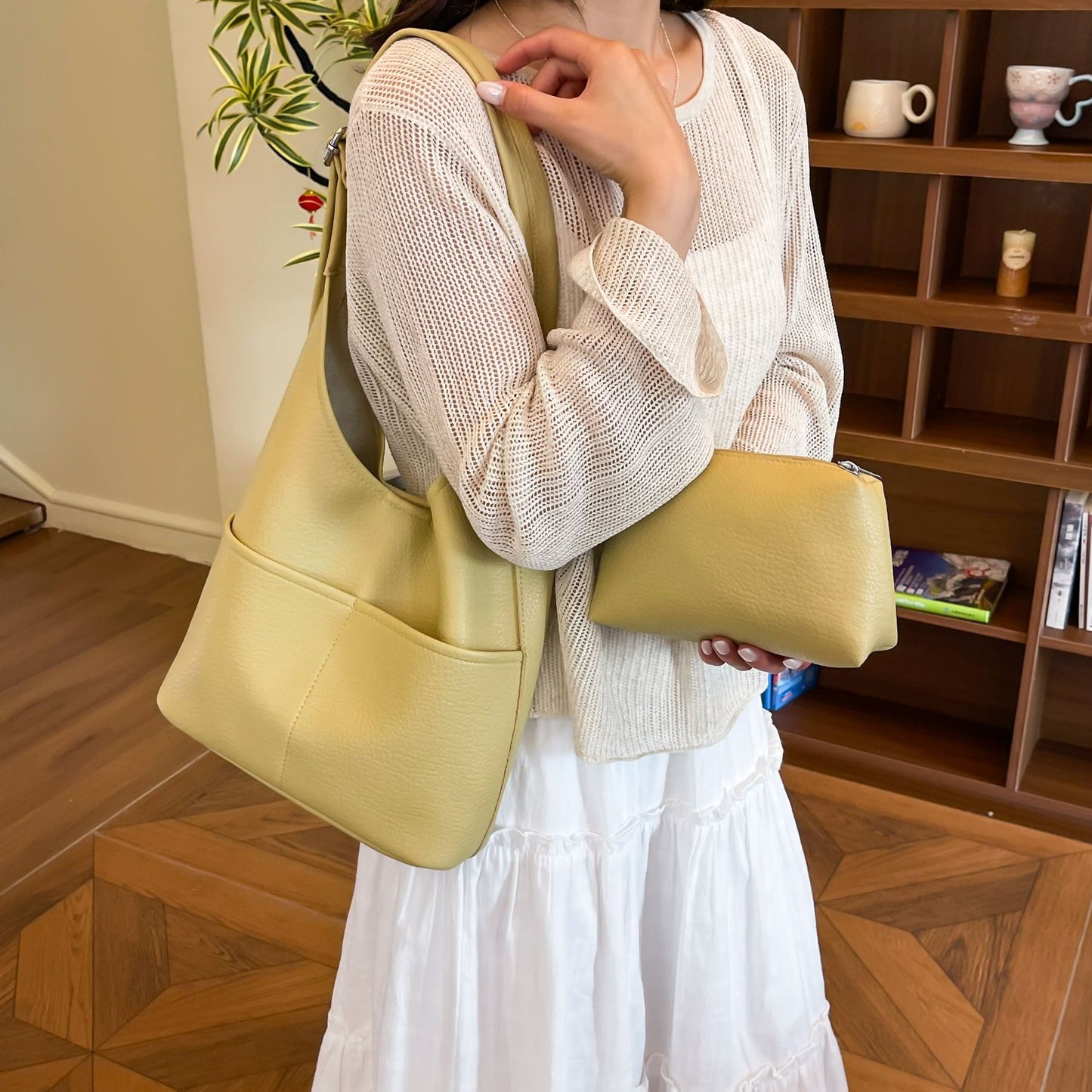 Women's Korean Style Large Capacity Summer Fashion Tote Bag