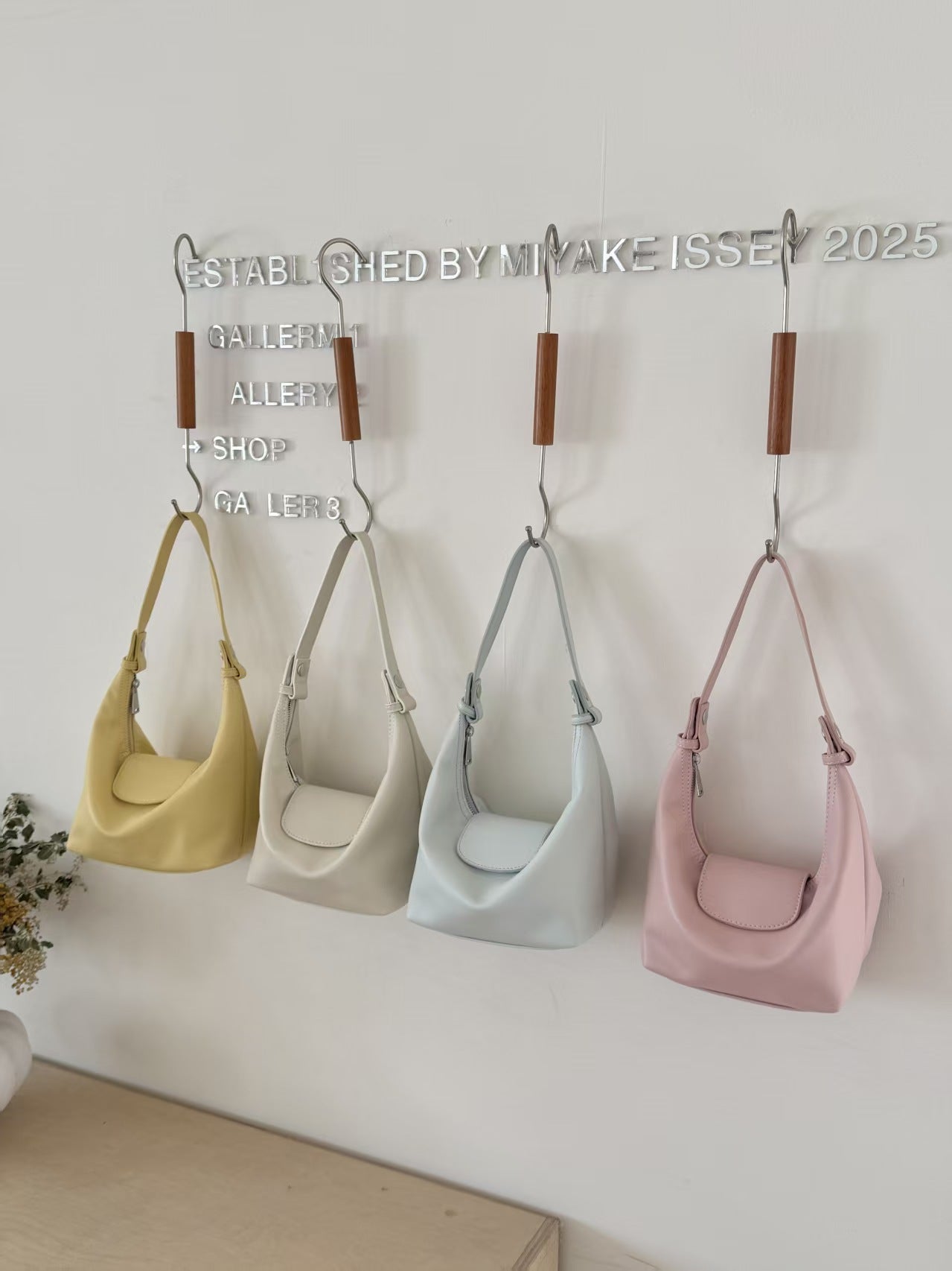 Slouchy Graceful Women's Lightweight Fashion Simple Women's Messenger Bag
