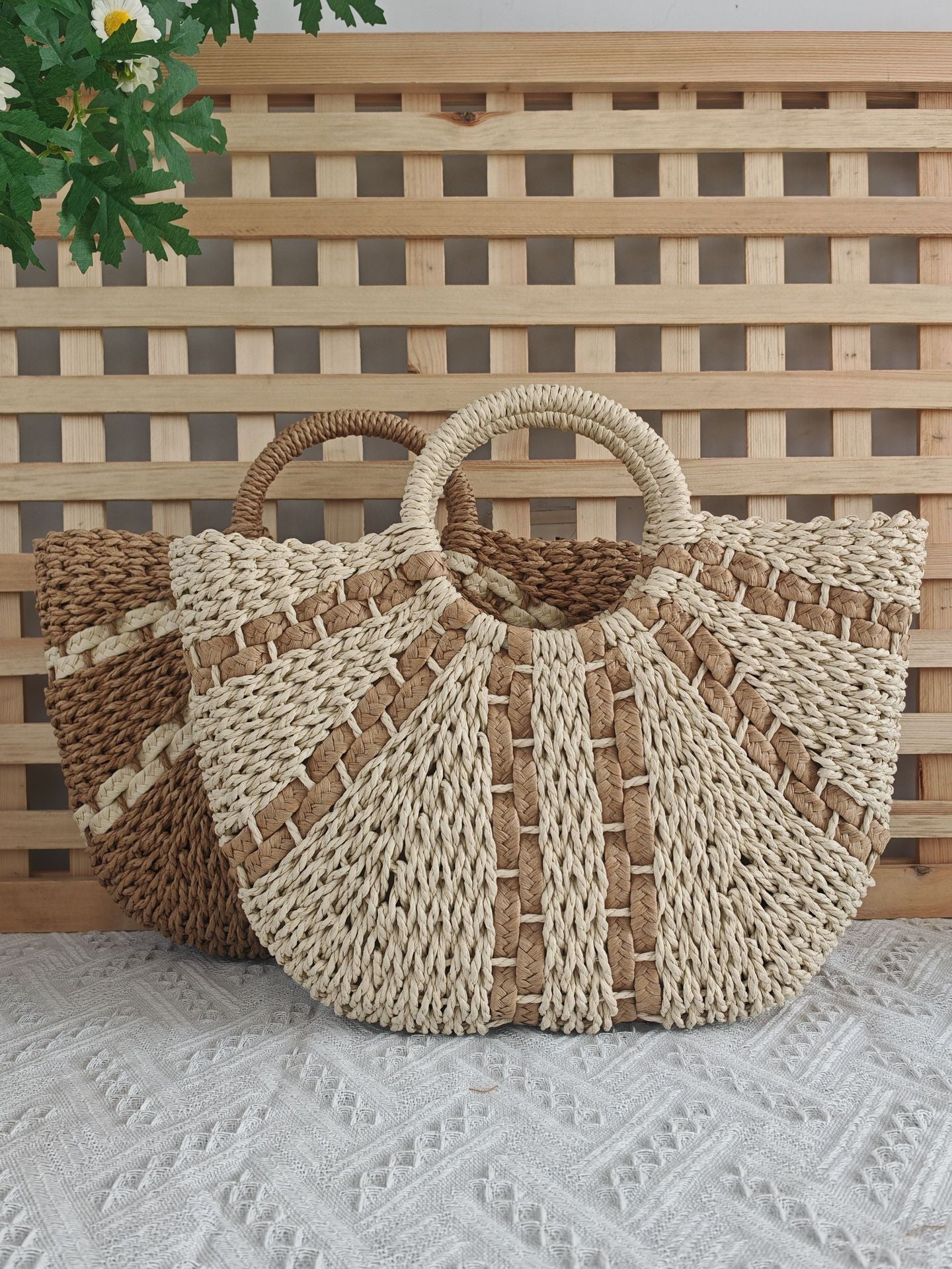 Vertical Pattern Large Capacity Woven Seaside Holiday Women's Handbag