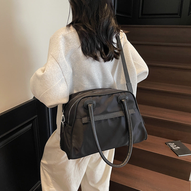 Women's Simple Daily Underarm Large Capacity Commuter Tote Bags
