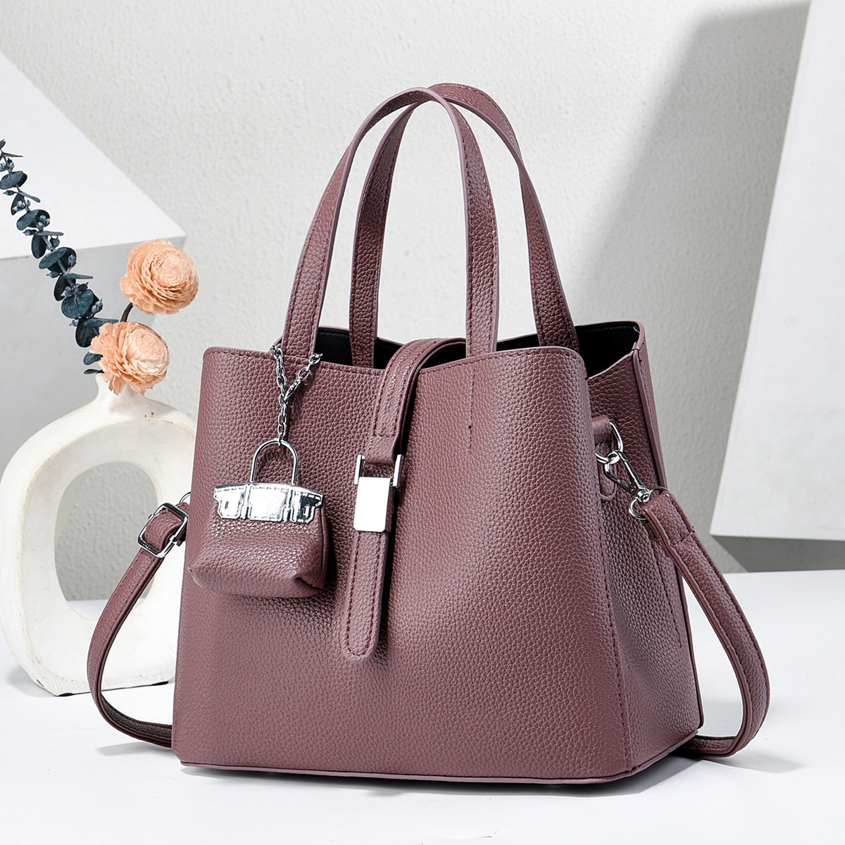 Women's Retro Fashion Portable Design High-grade Women's Shoulder Bag