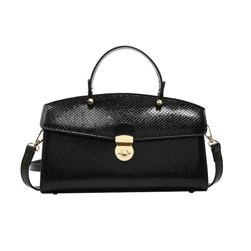 Stylish Women's Large Capacity Fashion Retro Handbags