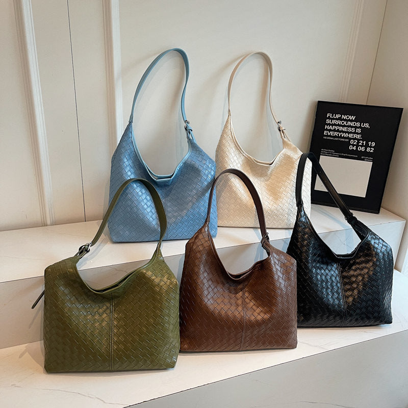 Women's Weaving Large Capacity Commuter Advanced Retro Simple Women's Shoulder Bag