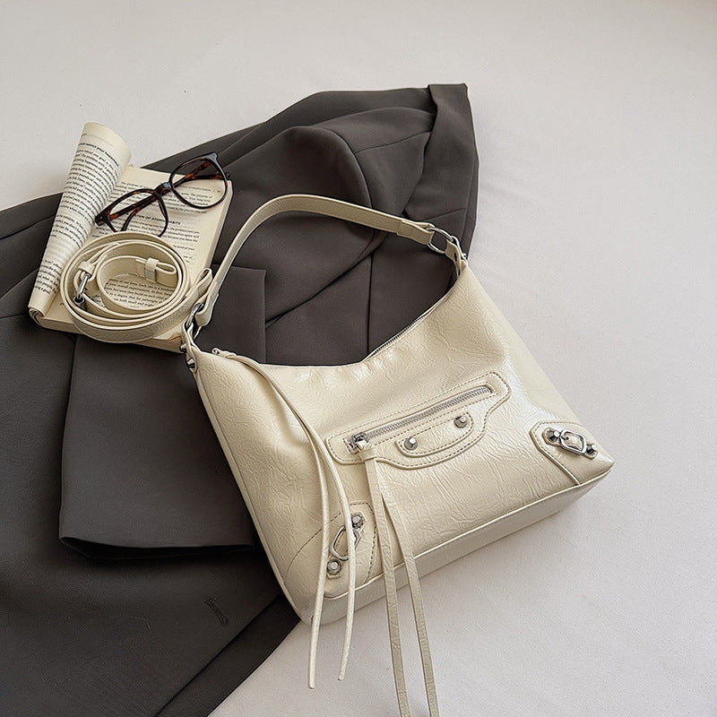 Women's Western Style Personalized Underarm Spring Fashion Pure Color Simple Large Shoulder Bags