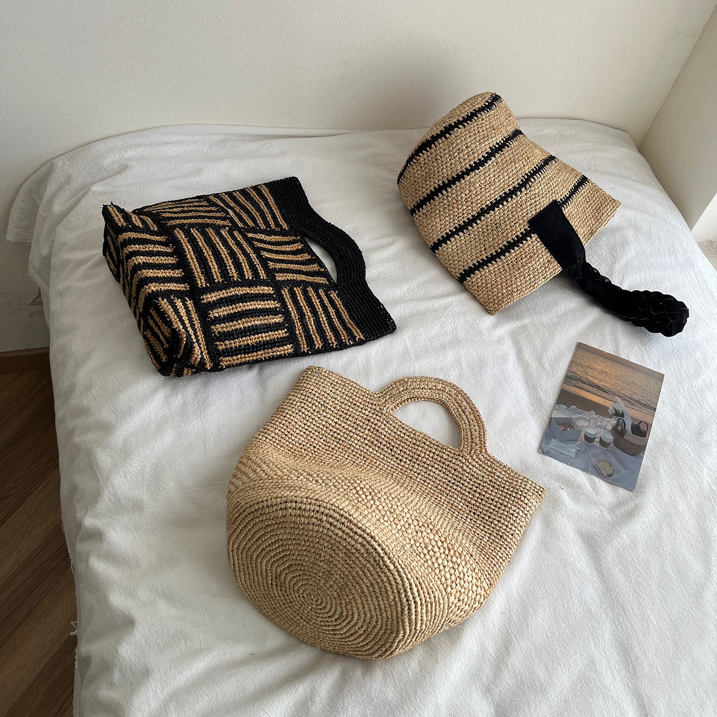 Women's Natural Raffia Hand-woven Summer Commute Vacation Style Beach Tote Bags