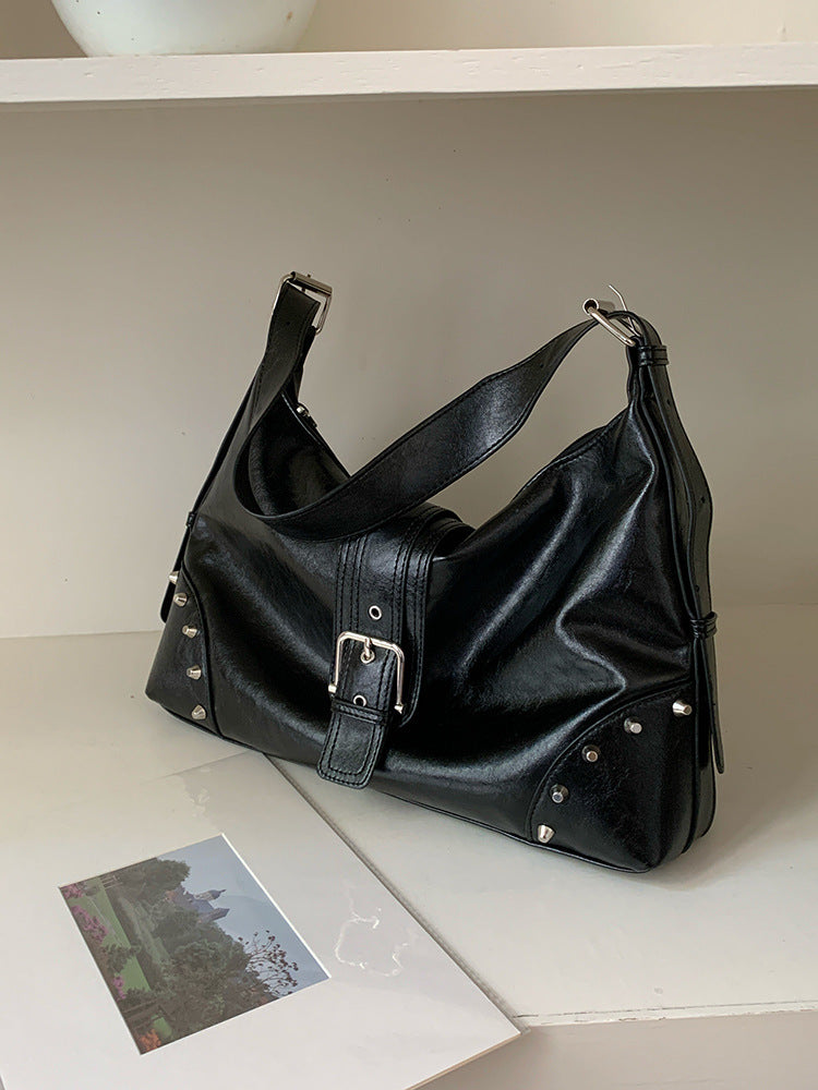Niche Retro High-grade Rivet Underarm Versatile Women's Shoulder Bag