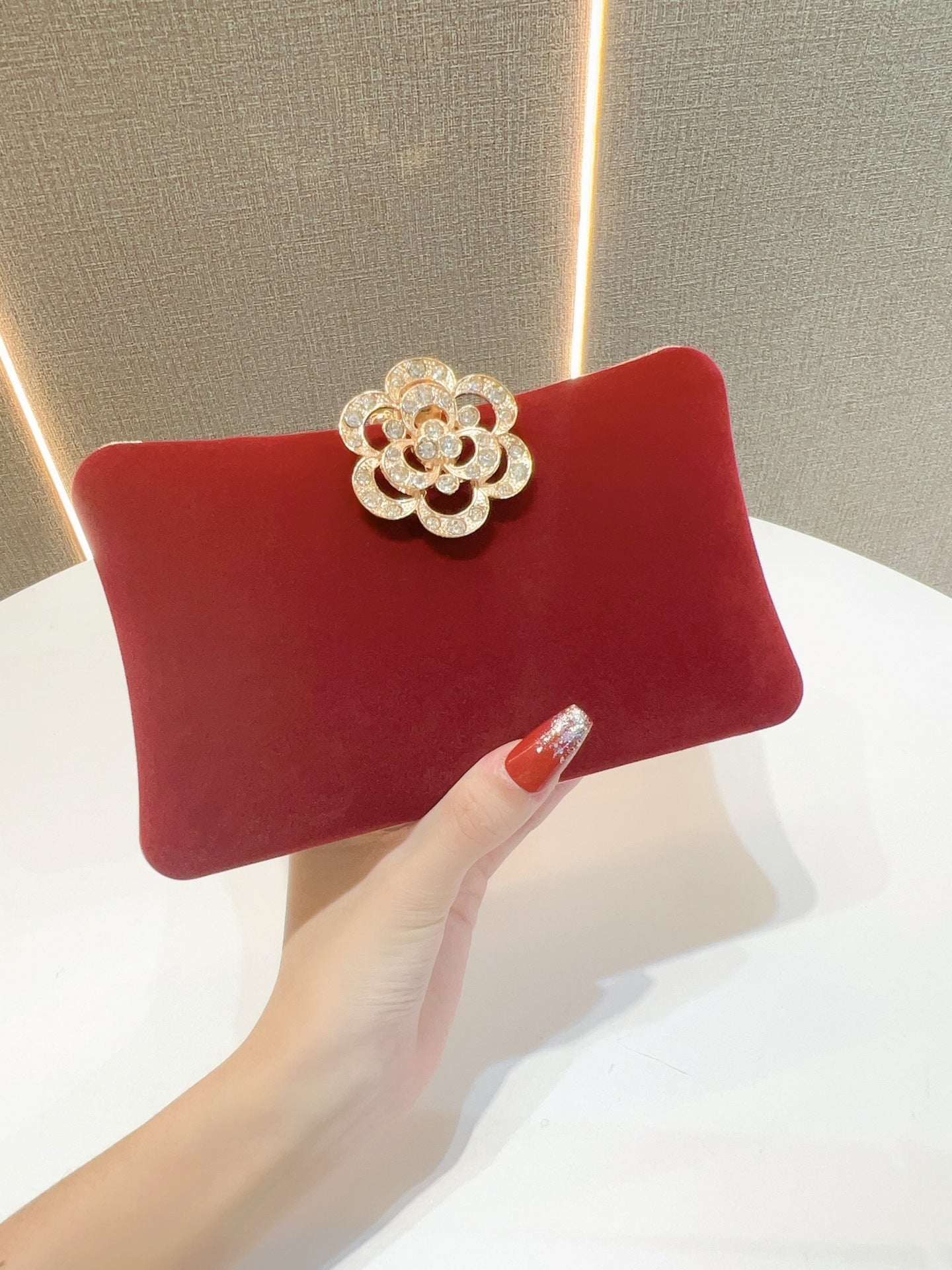 Women's Veet Diamonds Clutch Banquet Wedding Clothes Bags