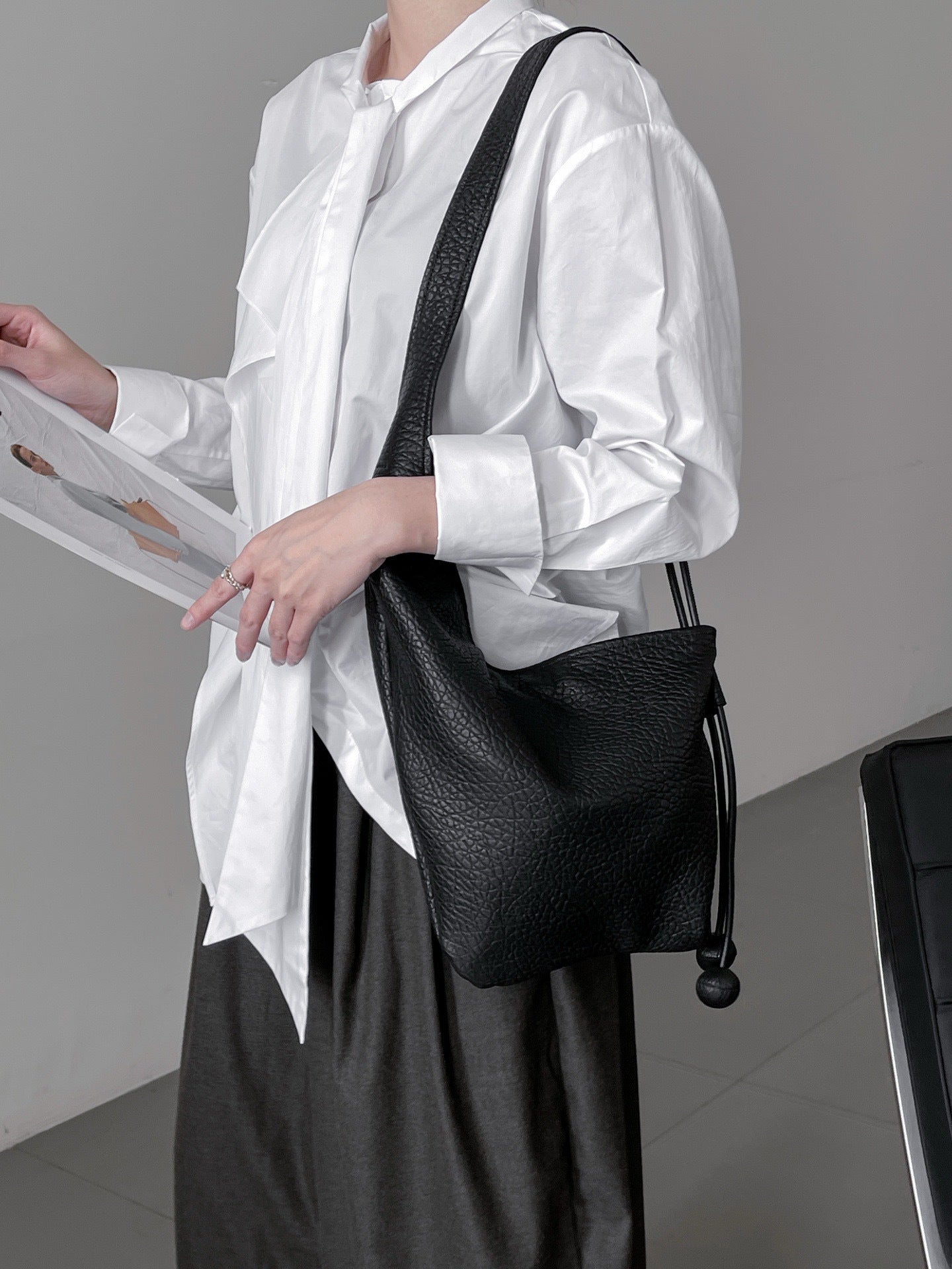 Women's Bubble Pattern Design Fashion Soft Sheepskin Croissant Genuine Women's Messenger Bag