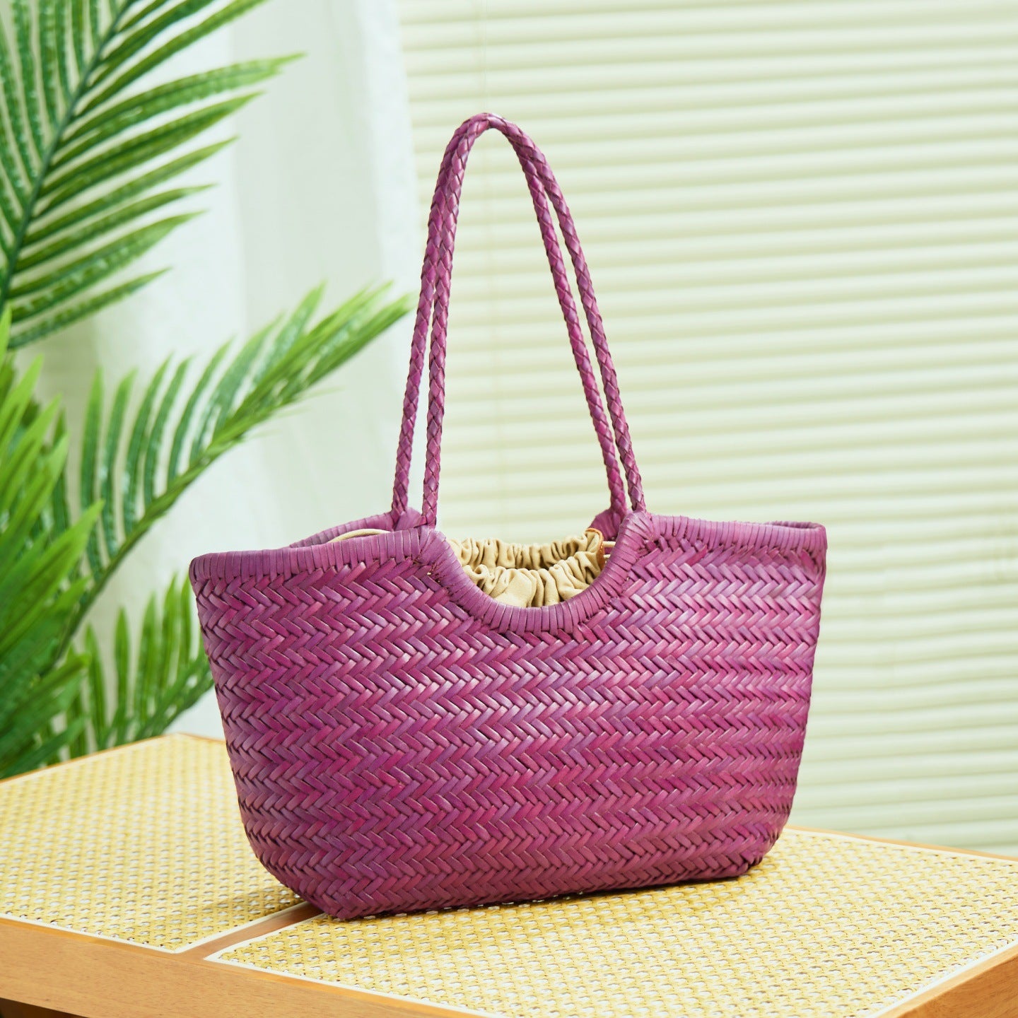 Cowhide Woven Leather French Retro Vegetable Women's Handbag