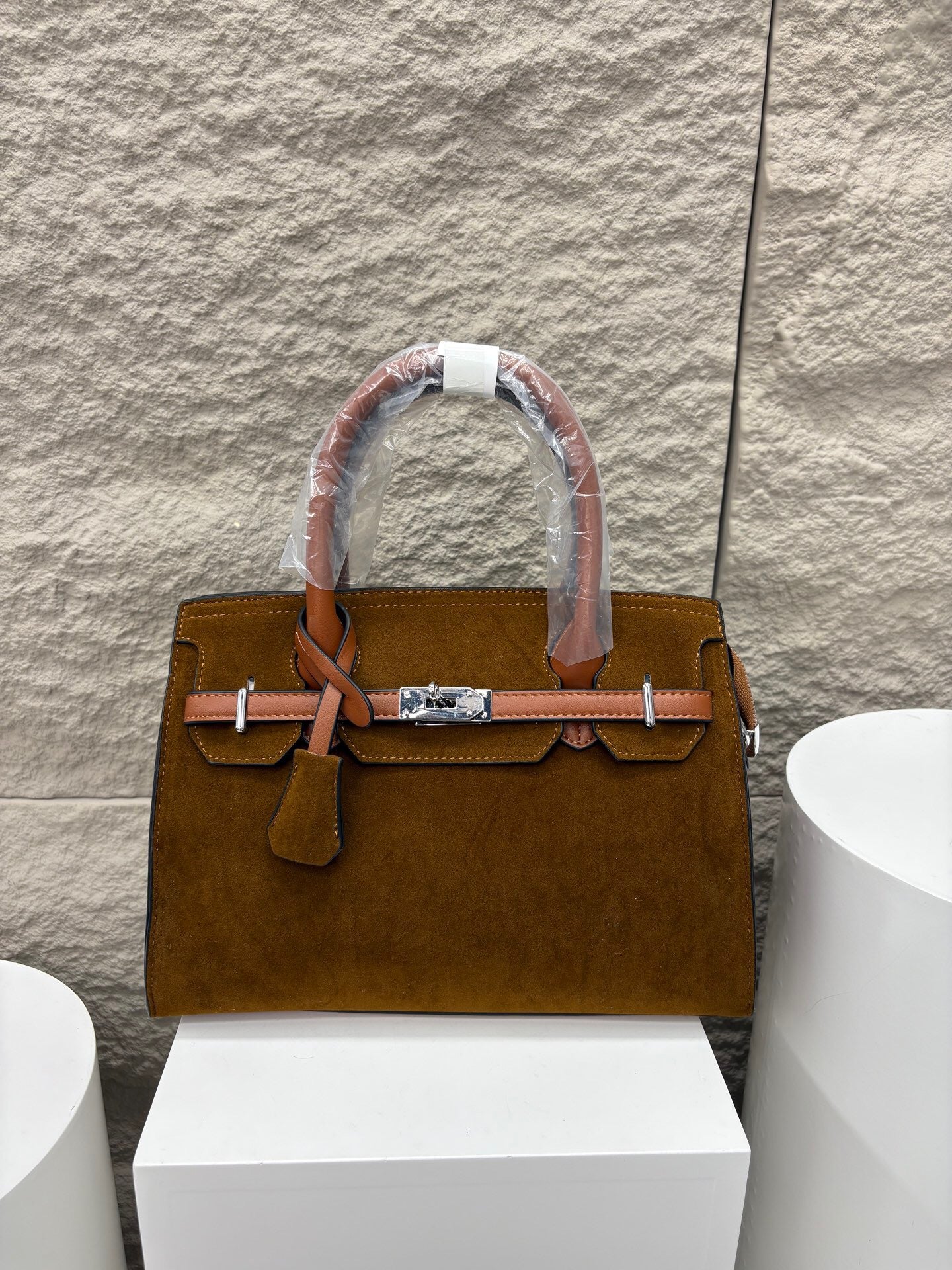Elegant Portable Deerskin Veet Commute Retro Women's Handbag