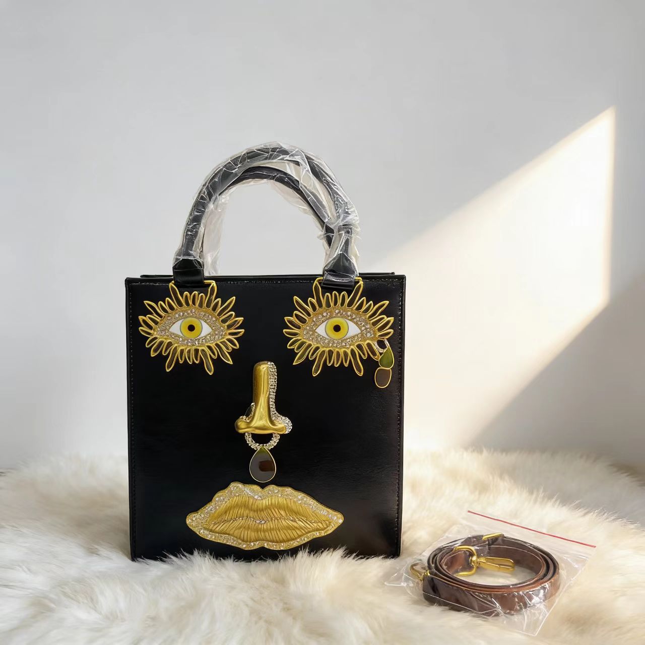 Women's Face Popular Sier Patent Leather Simple Handbags