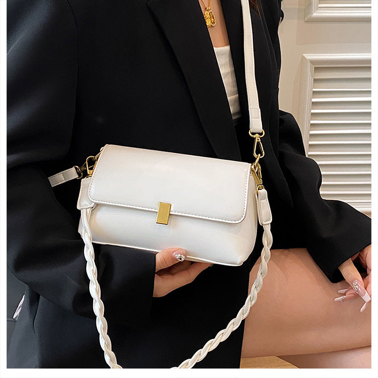 Stylish Women's Source Retro Simple Underarm Small Square Bag