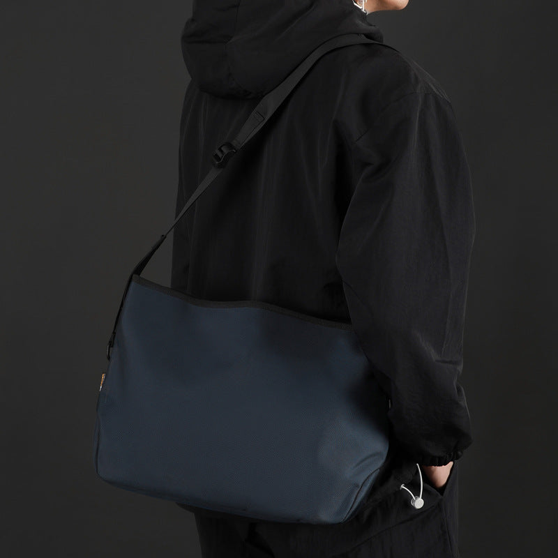 Graceful Attractive Men's Large Capacity Commuter Bags
