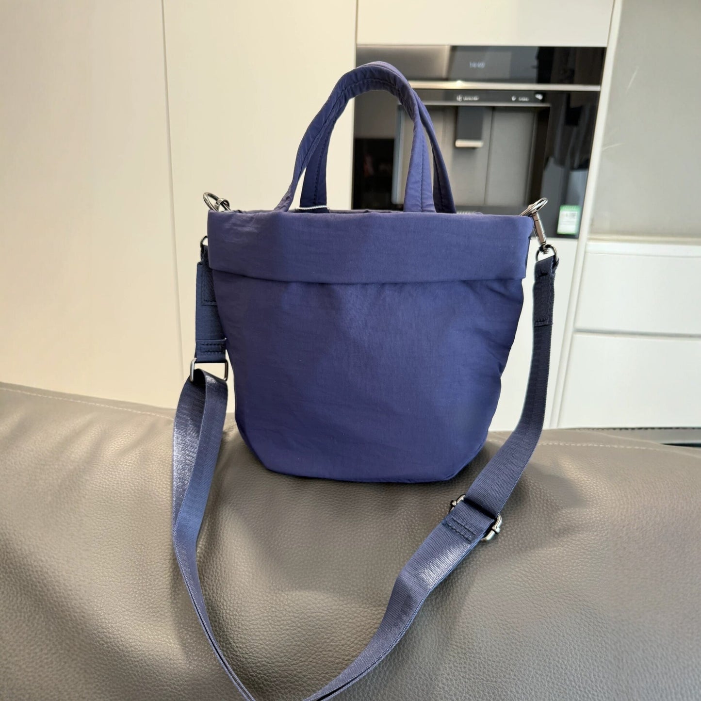 Versatile Classic Style Lightweight Simple Commute Small Square Bag