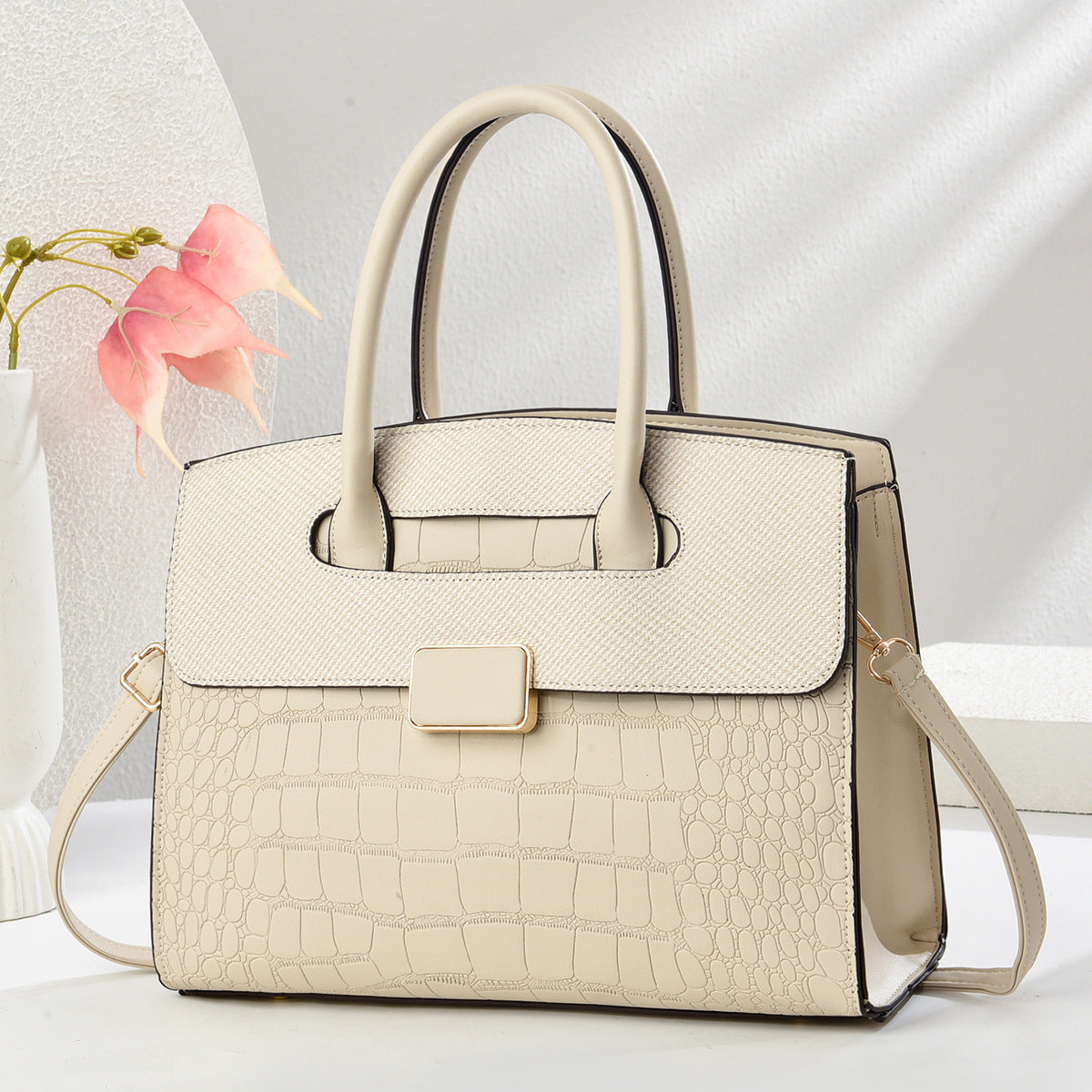 Women's Fashionable Large Capacity Trendy High Textured Women's Handbag