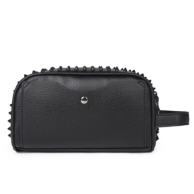 Men's Fashion Locomotive Style Rivet High-grade Out Wash Men's Clutch