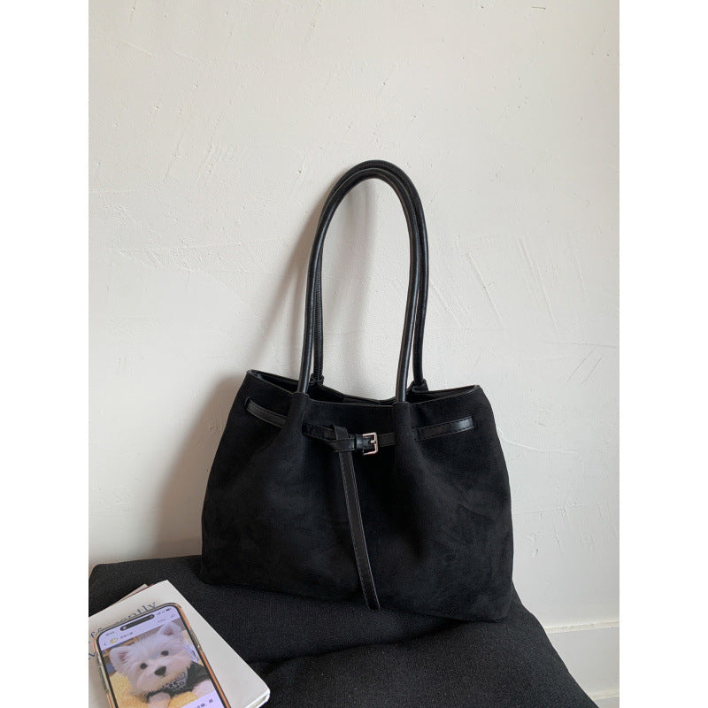 Women's Vintage Large Capacity Suede Commuter Portable Women's Shoulder Bag