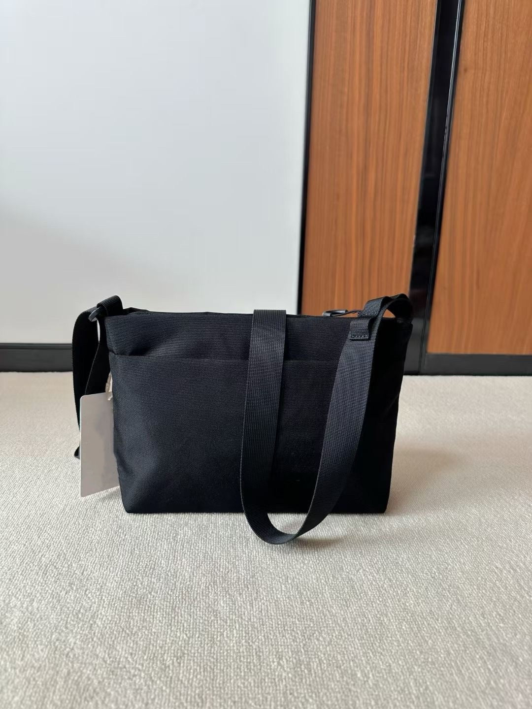 Women's & Men's Nylon Waterproof Large Capacity Men's Shoulder Bag