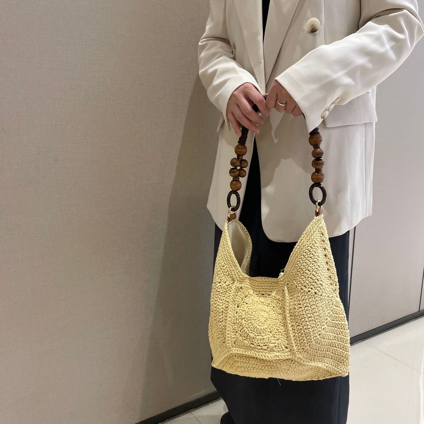 Hand-woven Large Capacity Commuter Idle Style Women's Shoulder Bag