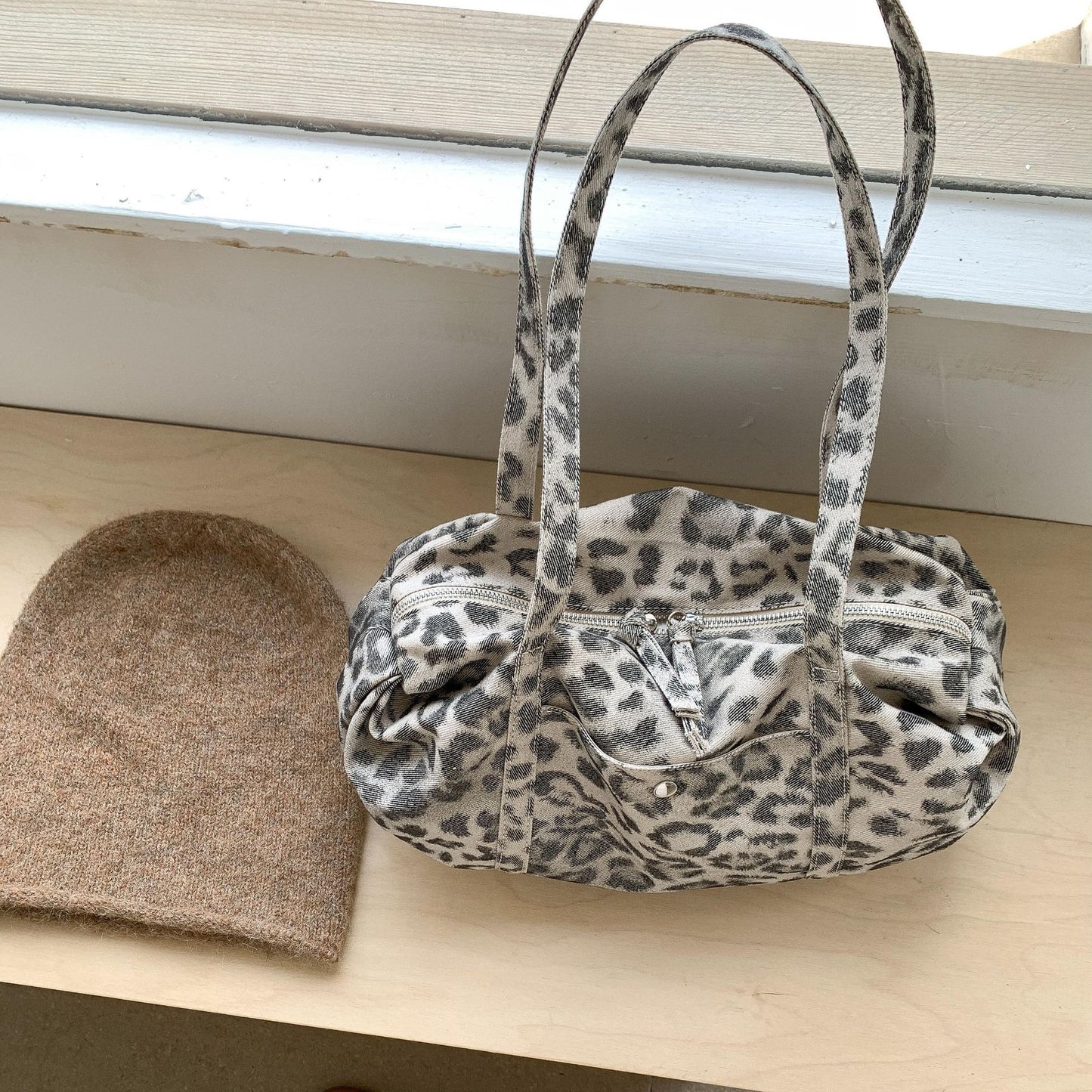 Women's Wild Leopard Print Retro Trendy Niche Underarm High Women's Shoulder Bag