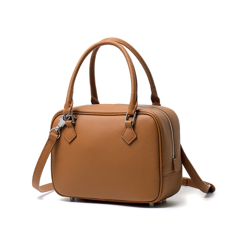 Women's First Layer Cowhide Feather Large Capacity Commuter Women's Handbag