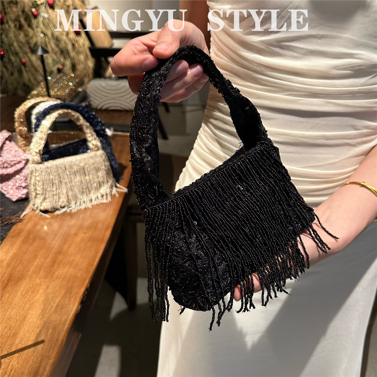 Chinese Style Handmade Beaded Retro Tassel Ancient Niche Cheongsam Women's Messenger Bag