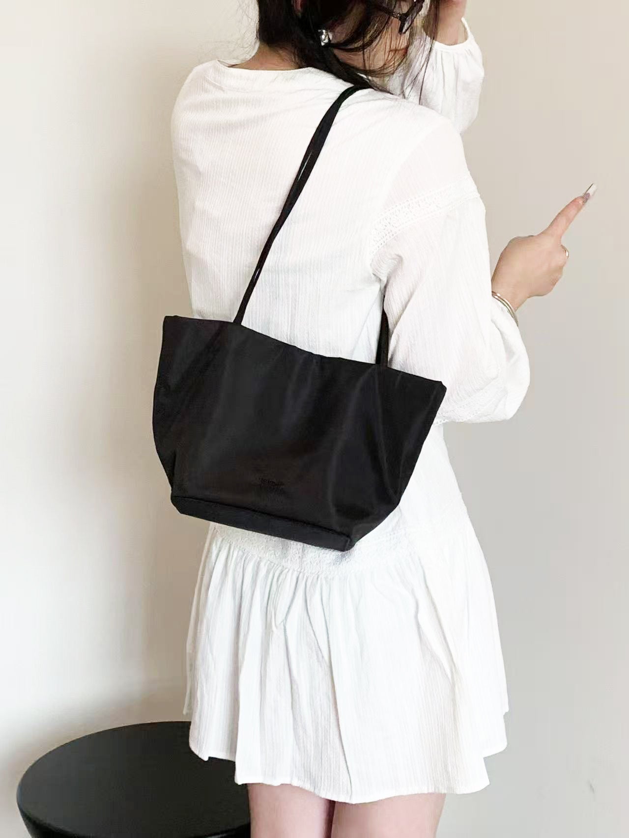 Women's Korean Nylon Basket Lightweight Commuter Large Capacity Tote Bag