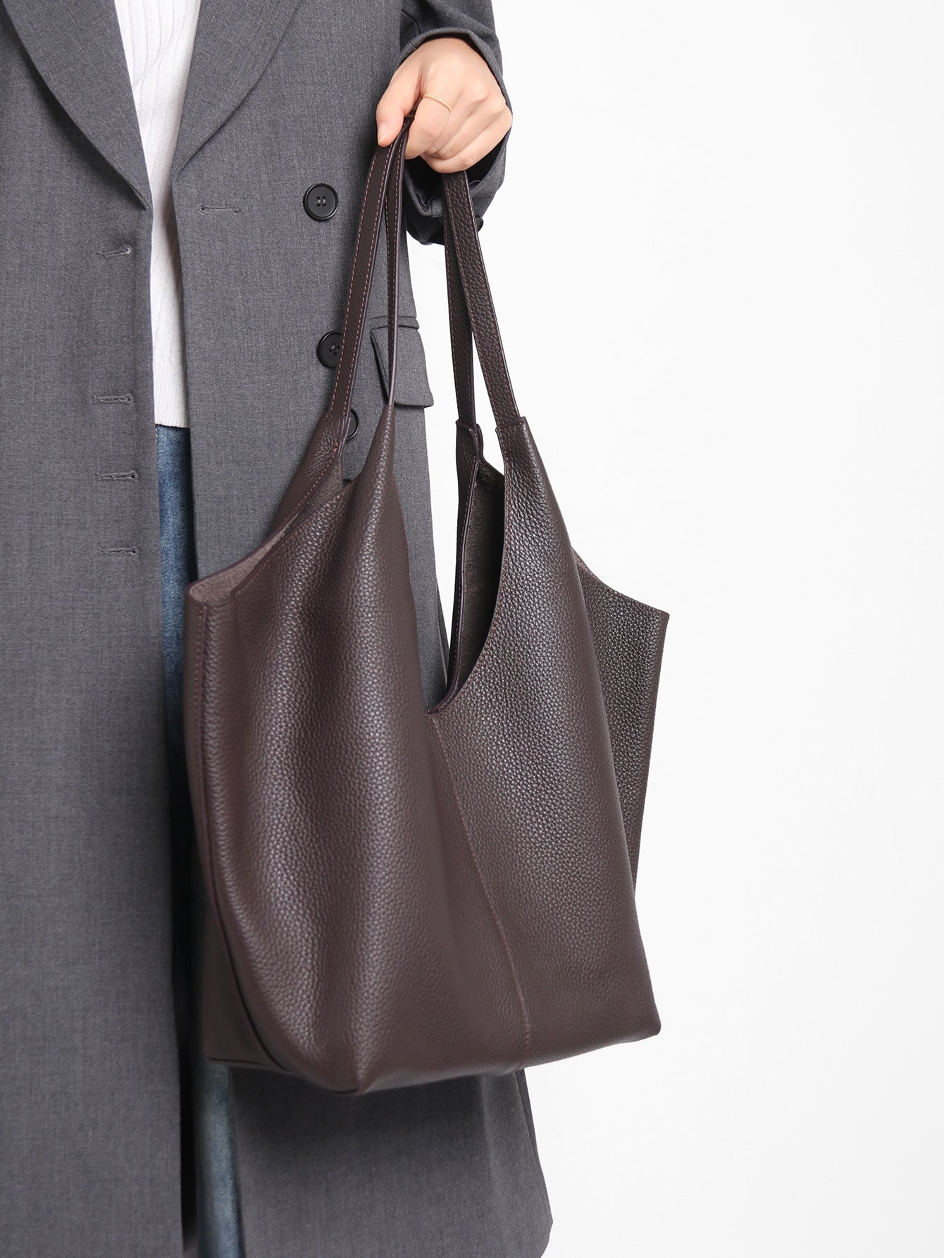 Women's Leather Large Capacity Vegetable Basket Korean Style Commuter Women's Messenger Bag