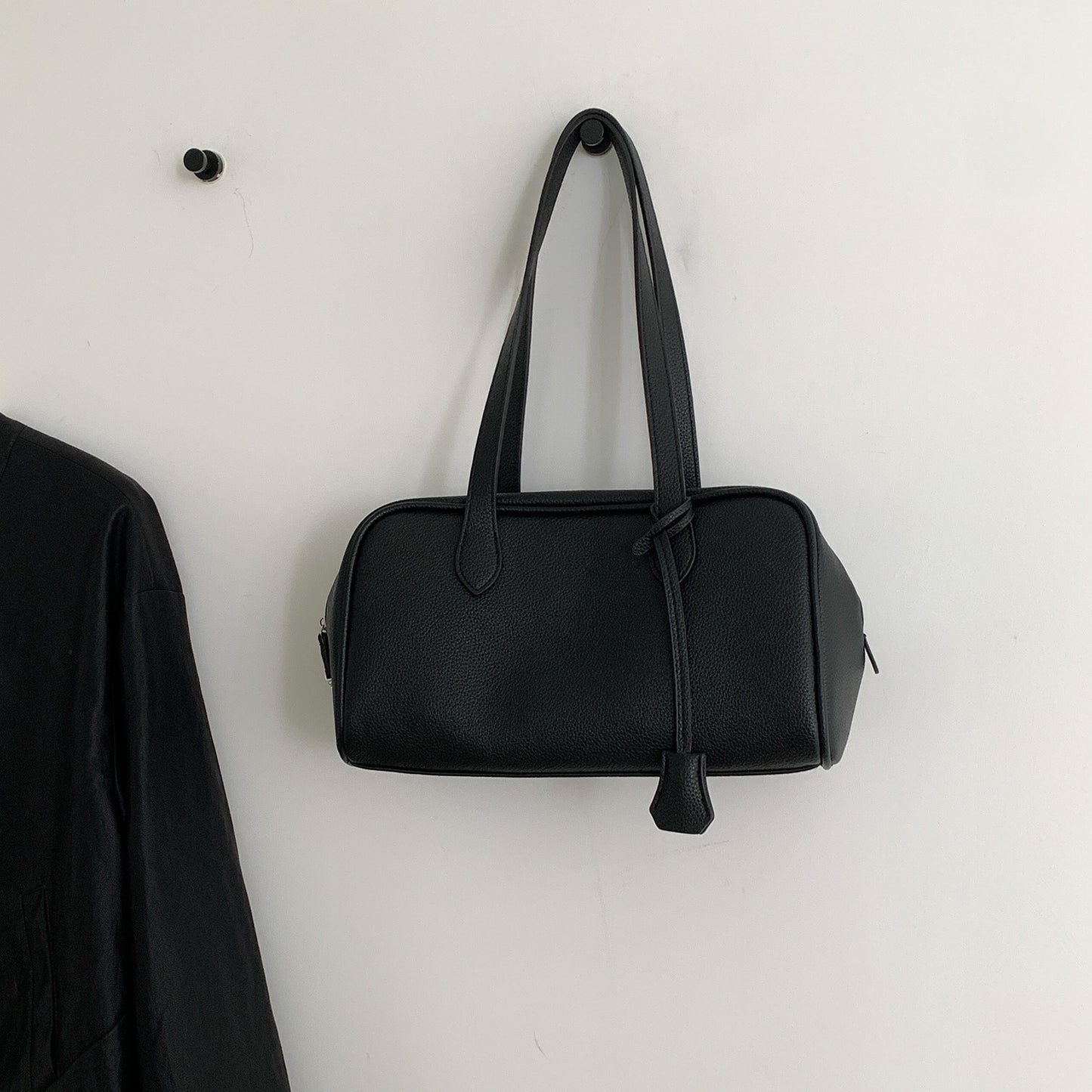 Women's Simple Boston Niche Trendy Portable Underarm High-grade Versatile Leather Women's Handbag