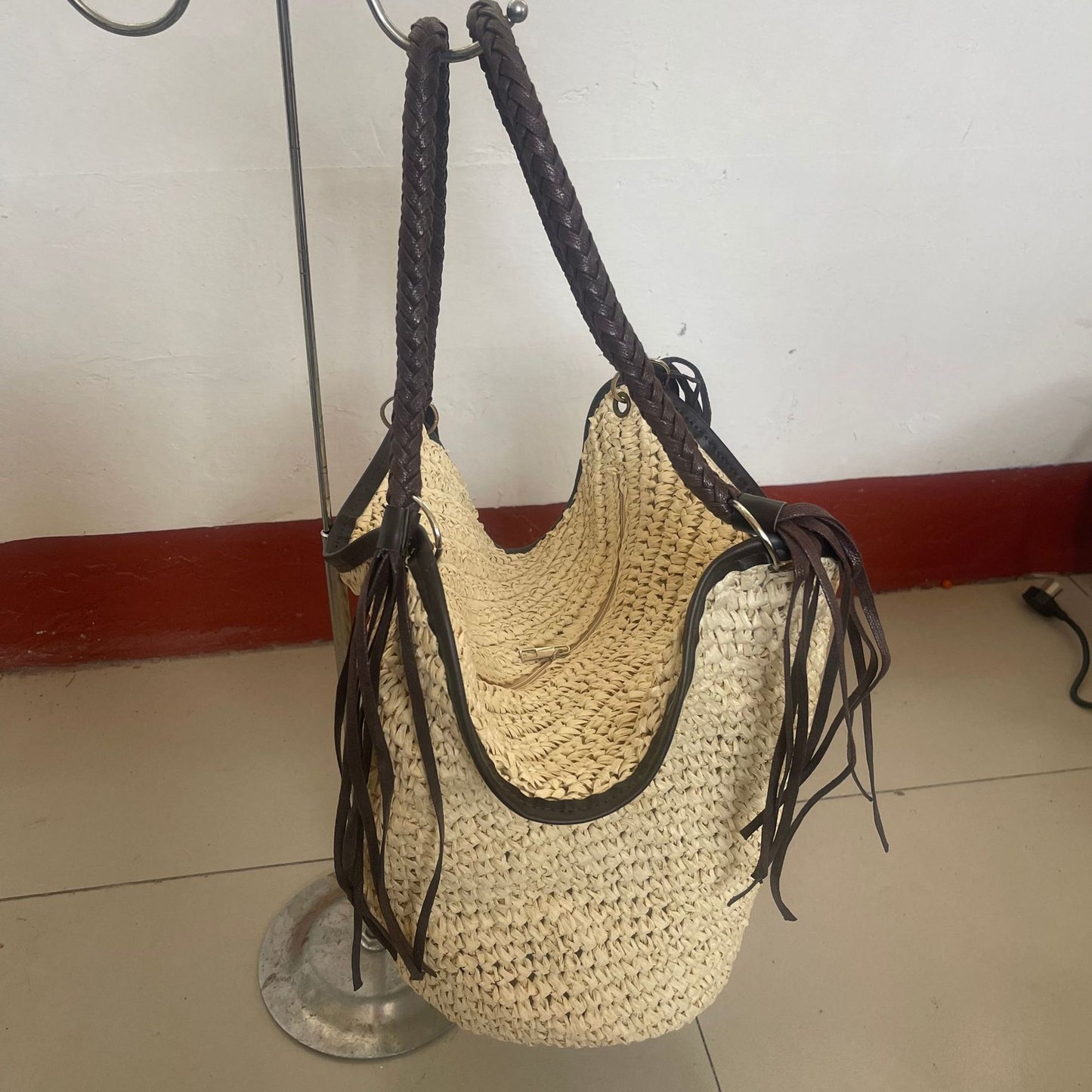 Women's Korean Style Tassel Straw Fashion Woven Large Capacity Beach Bucket Bags