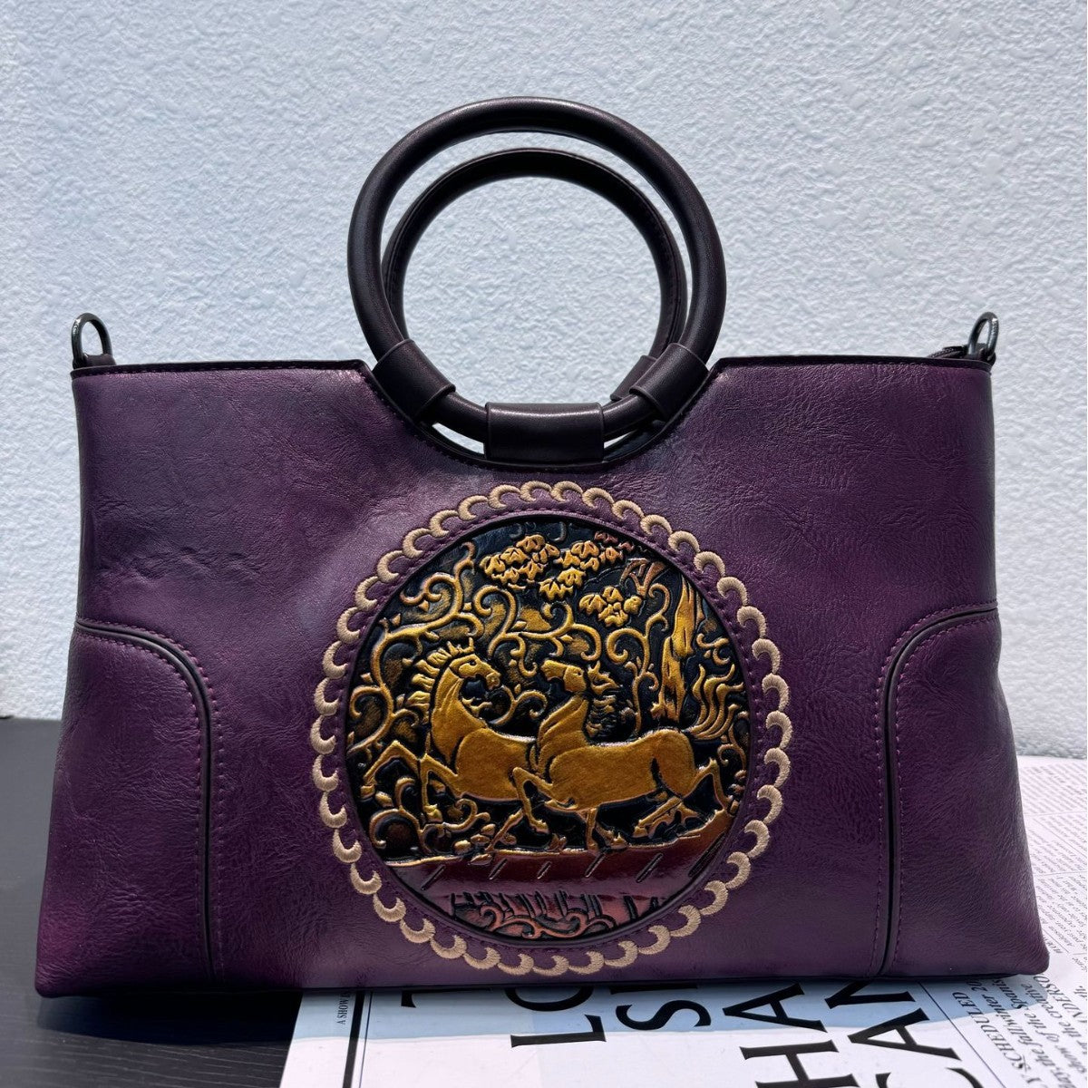 Women's Style National Texture Large Capacity Embossed Women's Shoulder Bag