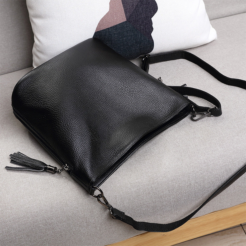 Women's Genuine Leather Tassel First Layer Cowhide Women's Messenger Bag