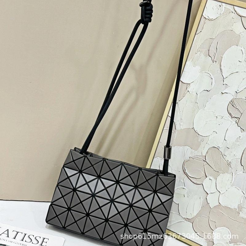 Women's Geometric Rhombus Original Lifetime Drawstring Fashion Women's Messenger Bag