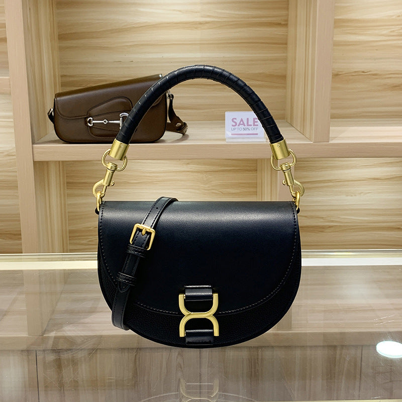 Women's Design Chain Selenodont Semicircle One Saddle Bags