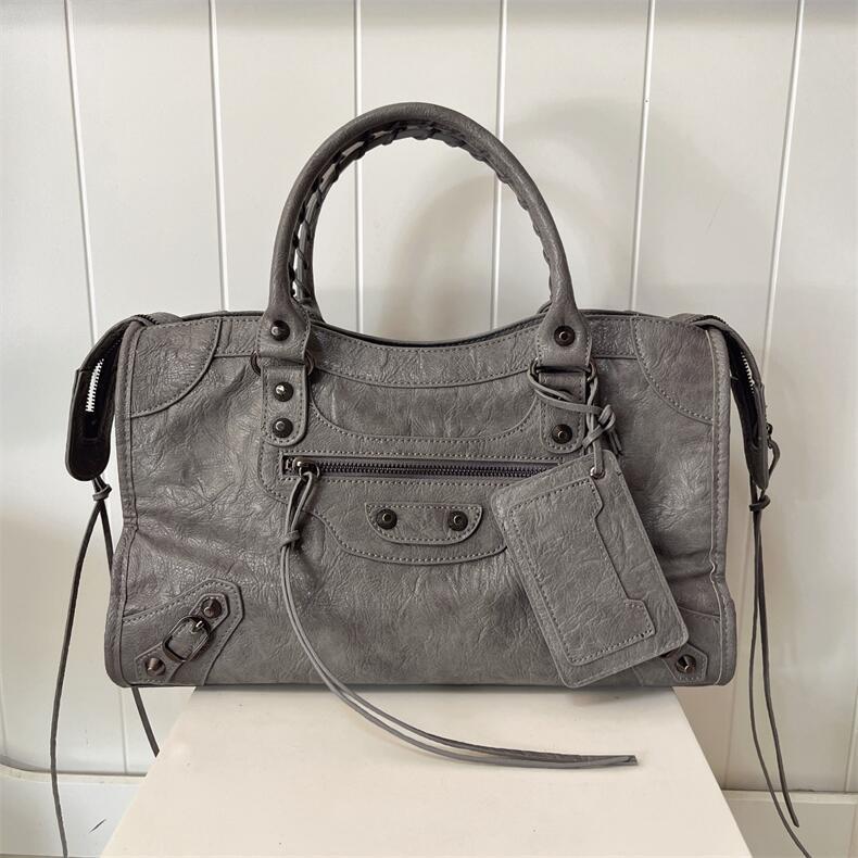 Hot French Retro Trendy Hand Holding Bags