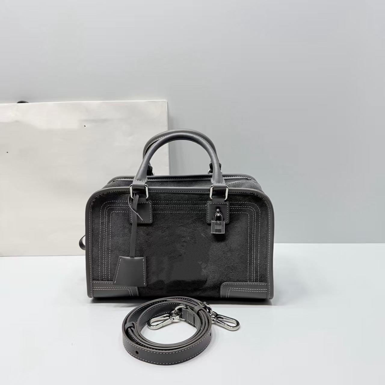 Women's Luo Retro Large Capacity Versatile Korean Men's Handbags