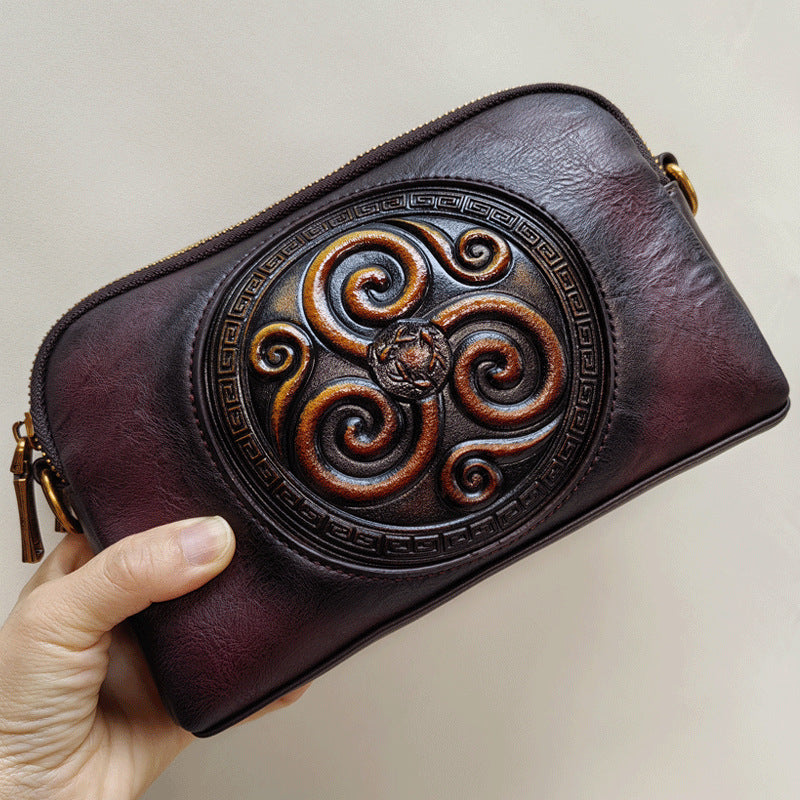 Women's Embossed Shell Fashionable Retro Commuter Personality Women's Messenger Bag