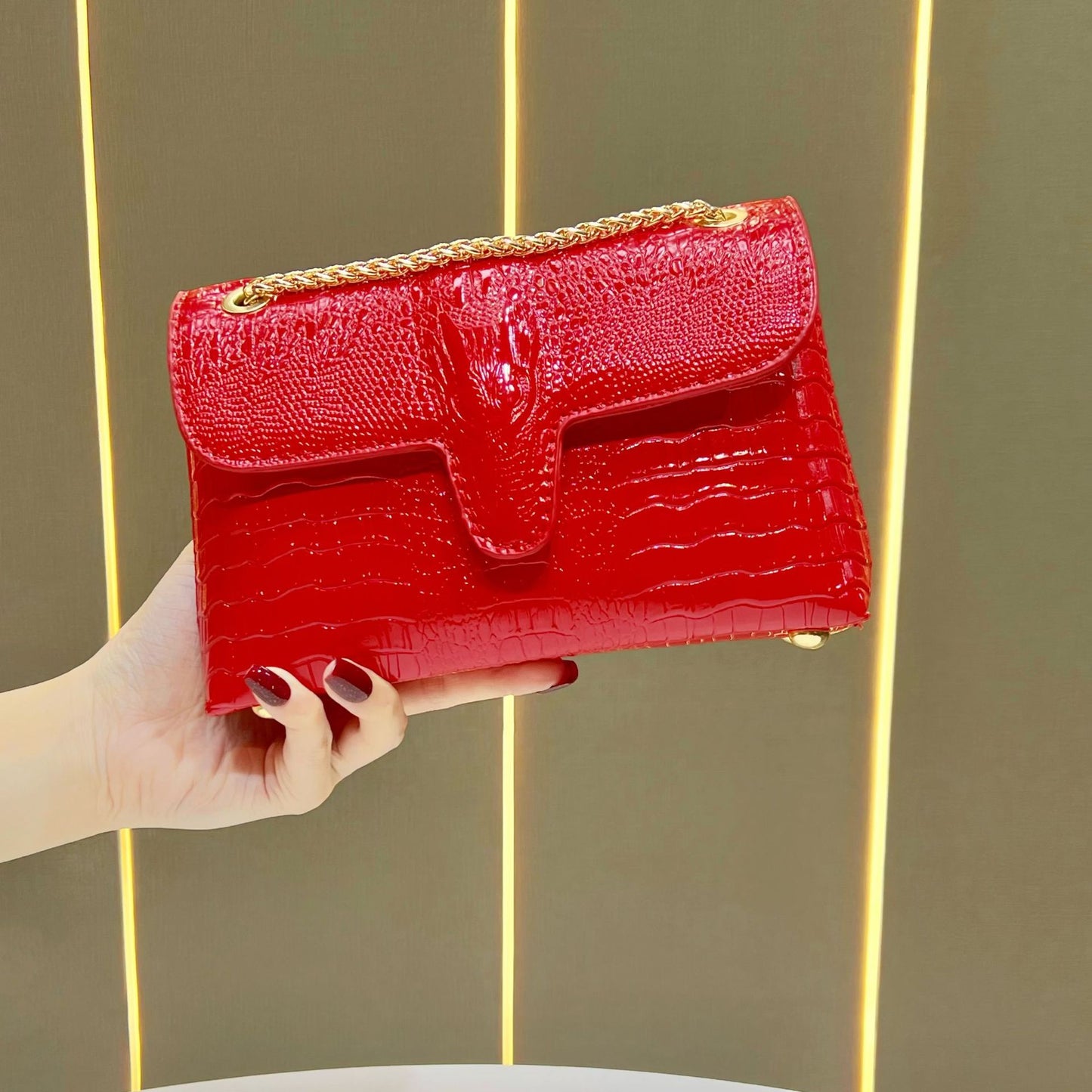 Light Luxury Underarm Banquet Chain Clutch Dinner Bag