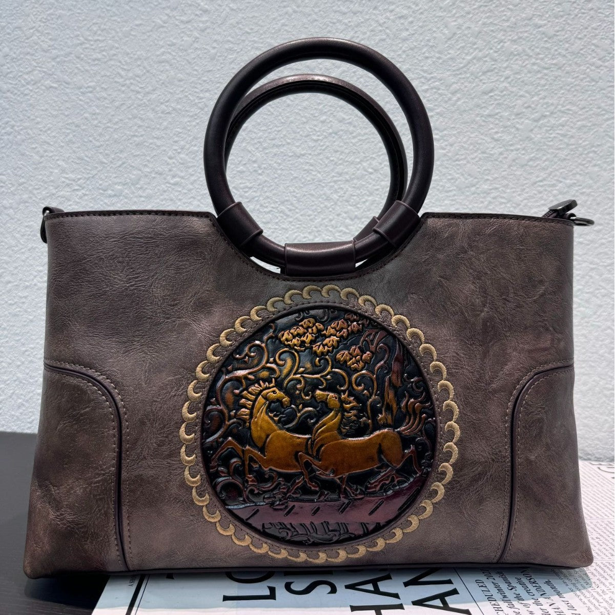 Women's Style National Texture Large Capacity Embossed Women's Shoulder Bag