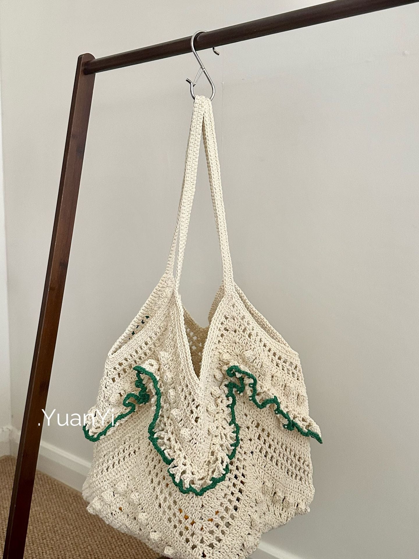 Women's Capacity Antique Style Hollow Seaside Vacation Women's Shoulder Bag