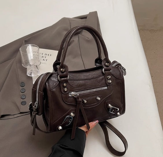 Women's Fashion Hot Portable Motorcycle Design Rivet Women's Messenger Bag