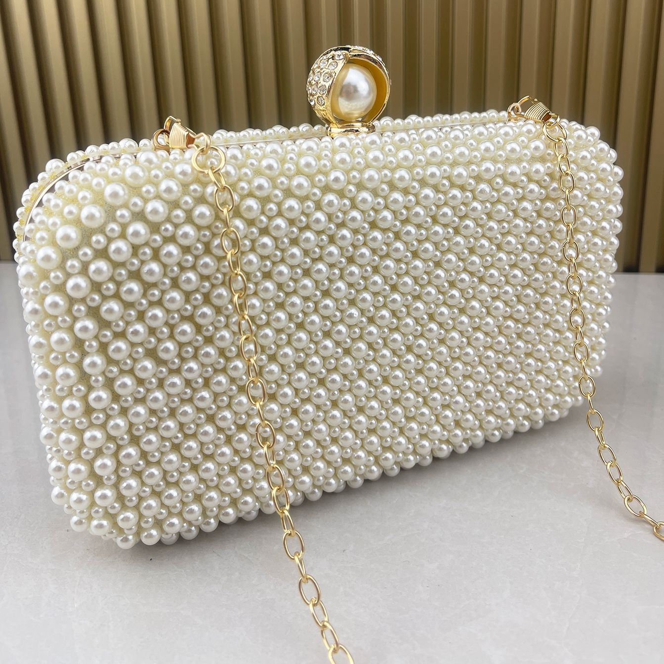 Butterfly Arc Pearl Banquet Dress Garment Dinner Bag