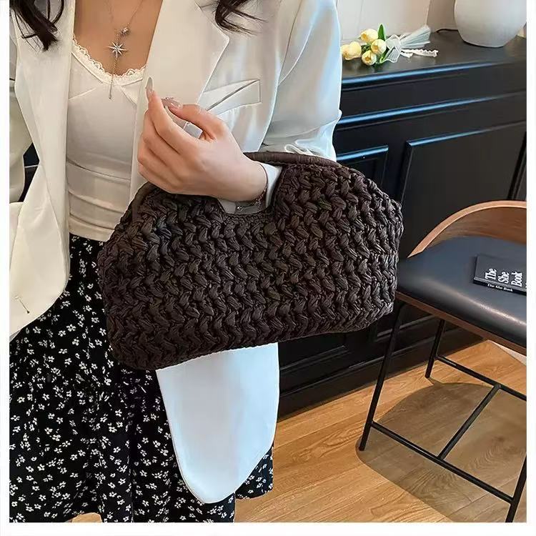 Women's Creative Stylish Artistic Beach Straw Women's Clutch