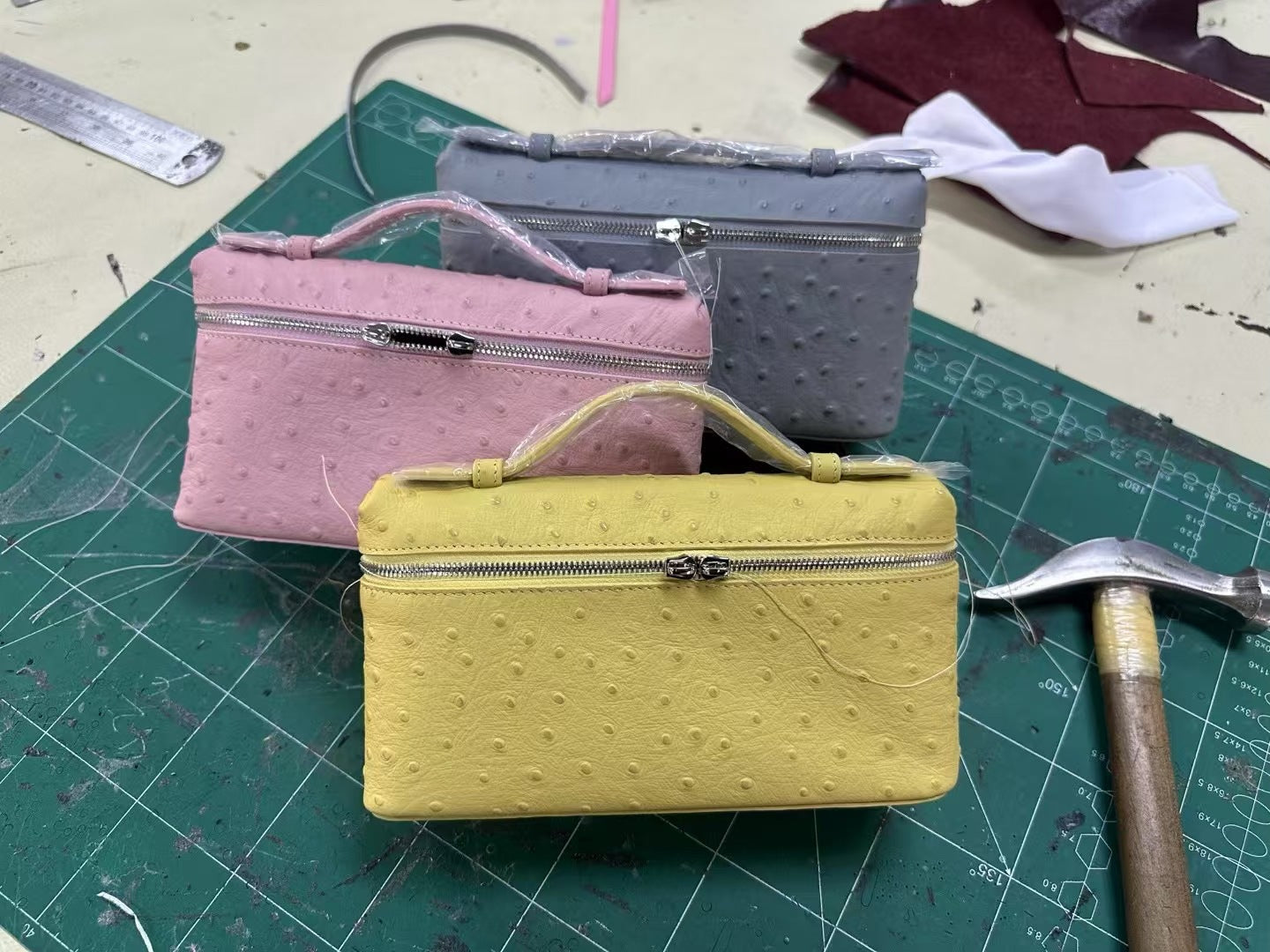 Lunch Box Ostrich Grain Genuine Leather Women's Messenger Bag