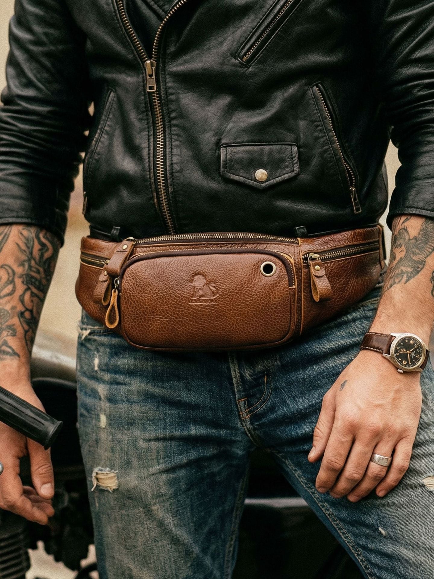 Men's Genuine Leather Cowhide Leisure Style First Men's Chest Bag