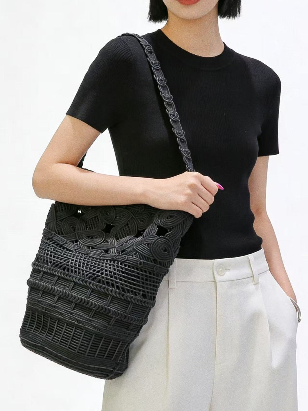 Women's Crocheted Large Vintage Summer Capacity Versatile Commuter Portable Women's Shoulder Bag